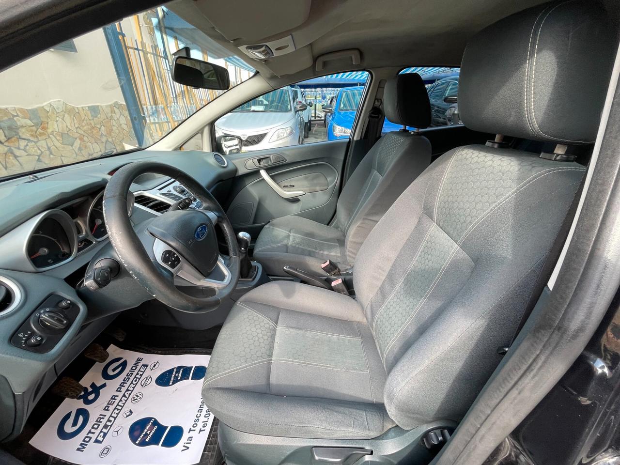 Ford Fiesta 1.4 TDCi 68CV 5 porte Titanium