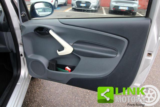 FORD Ka+ 1.2 8V 69CV INDIVIDUAL BLACK & WHITE