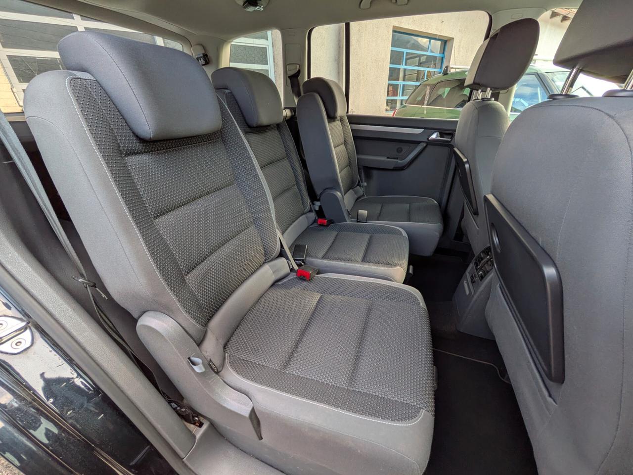 VW TOURAN 1.6 TDI 105CV 7 POSTI