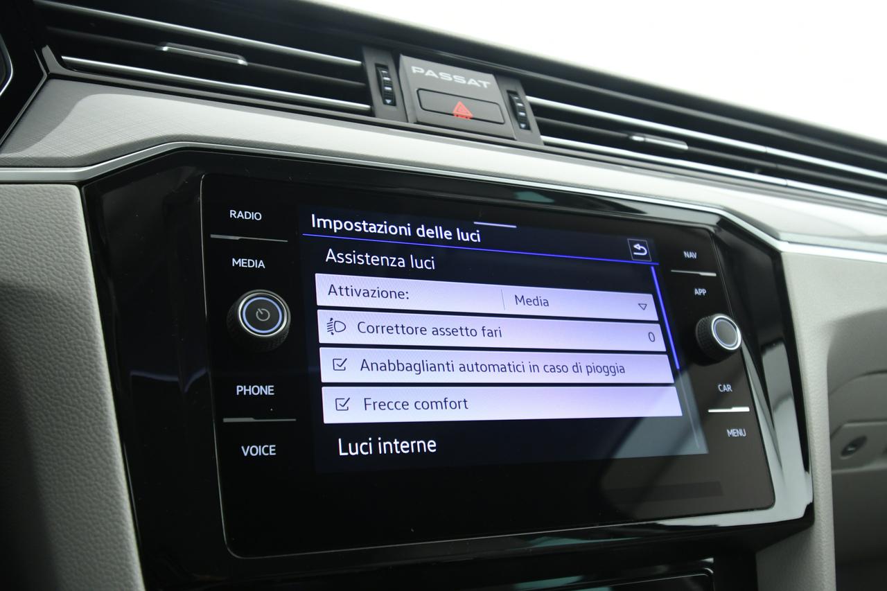 VOLKSWAGEN Passat Variant 2.0 tdi Business 150cv dsg CAMERA+LED+PELLE+ACC