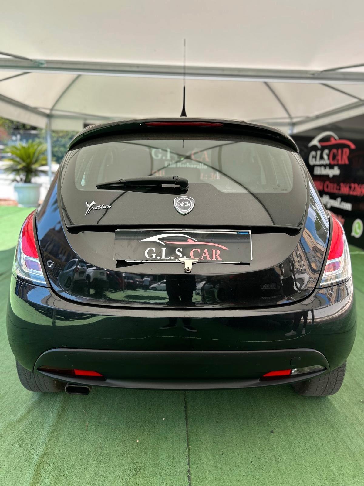 Lancia Ypsilon 1.2 69 CV 5 porte S&S Silver