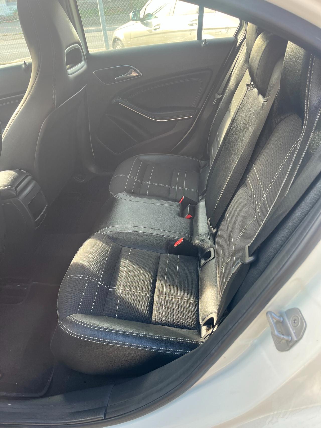 Mercedes-benz A 180 A 180 d Executive