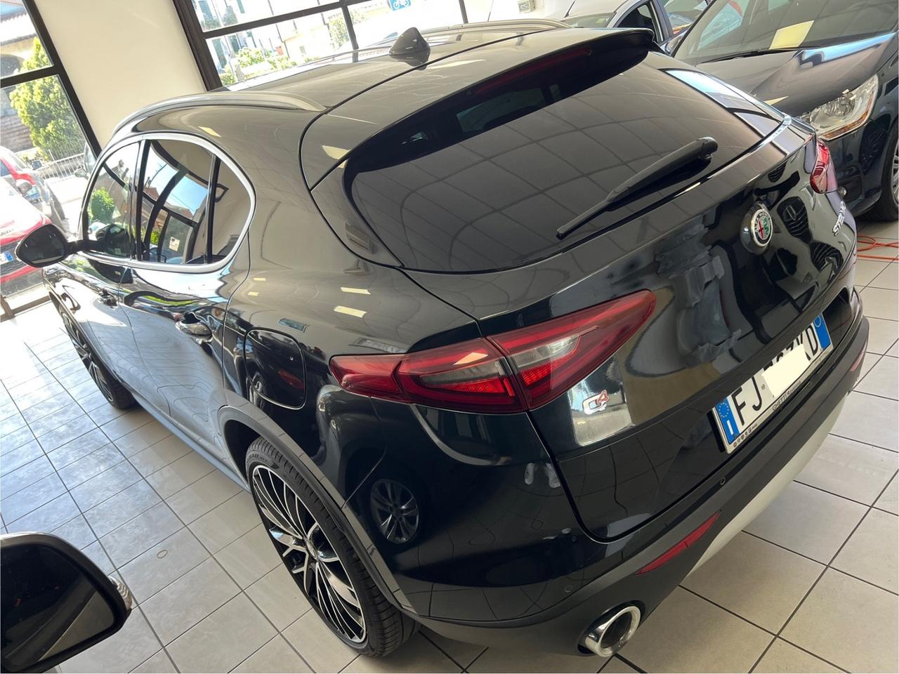 Alfa Romeo Stelvio 2.2 210 CV AT8 Q4 Executive