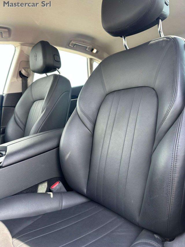 MASERATI Levante Levante 3.0 V6 250cv auto my19 - FY942KJ
