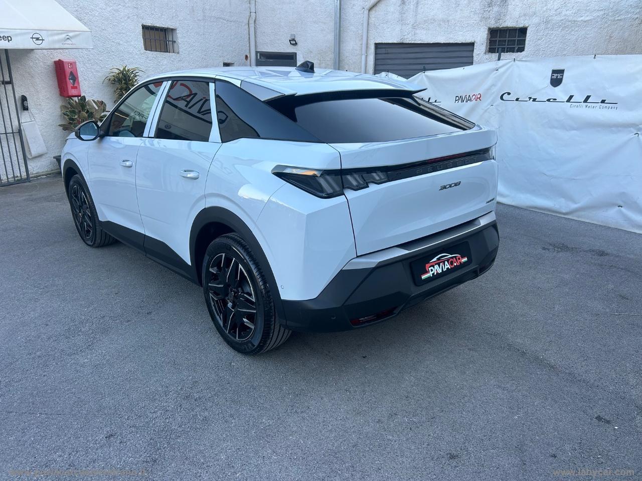 PEUGEOT 3008 Hybrid 145 e-DCS6 Allure KM/0