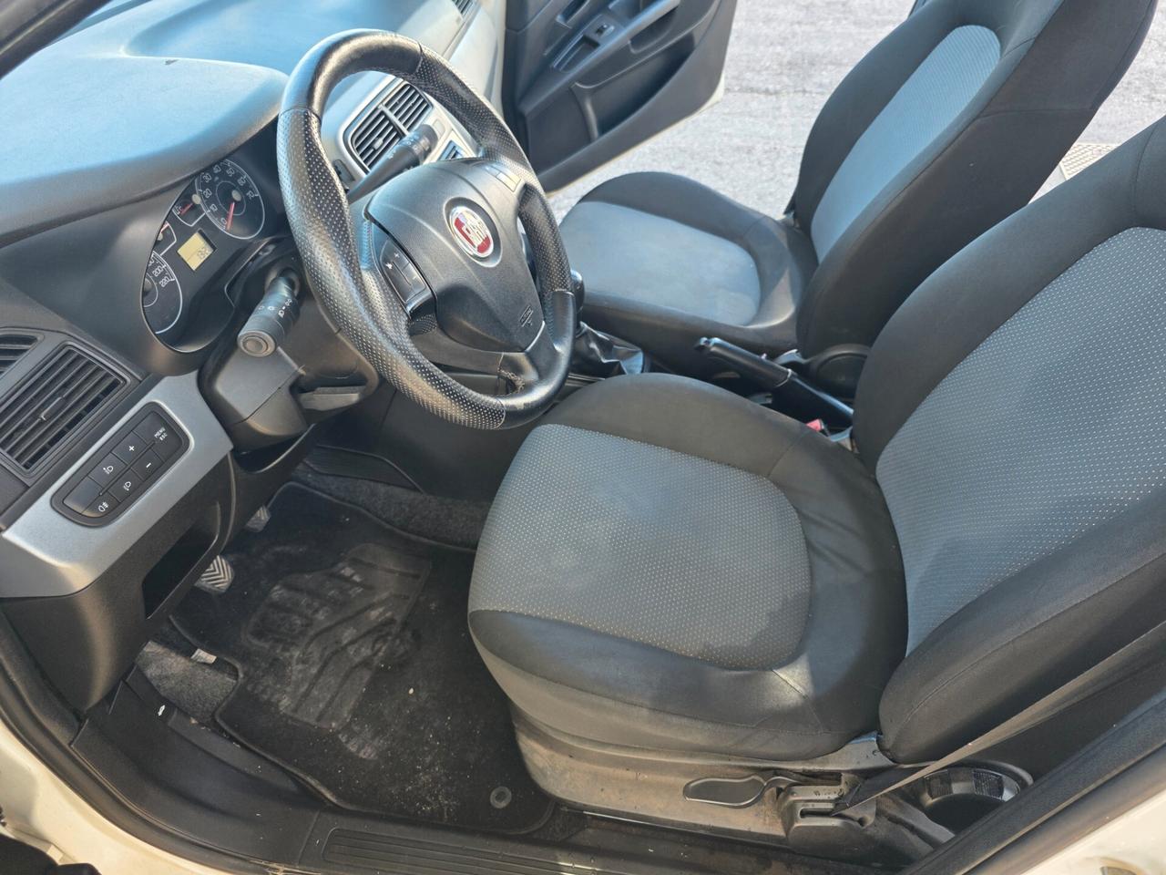 Fiat Grande Punto 1.3 MJT 75 CV 5 porte Actual con 222.000km