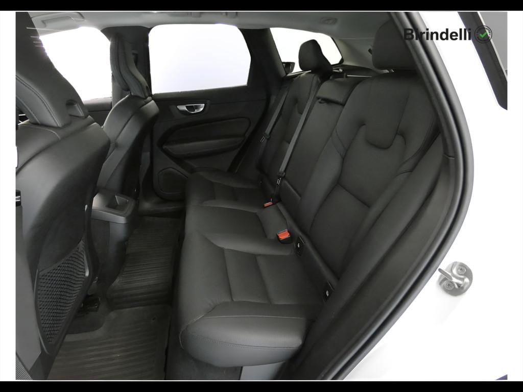 VOLVO XC60 (2017-->) - XC60 B4 (d) AWD automatico Plus Dark