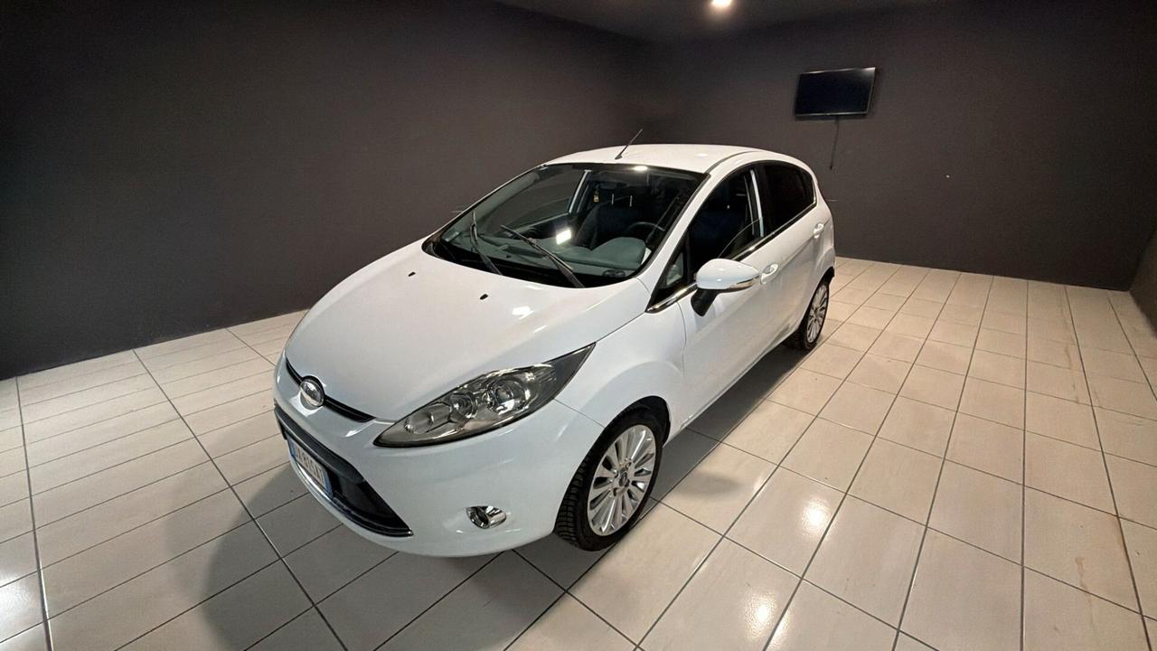 FORD FIESTA DEL 2009 1400 BENZINA / GPL fino al 2030