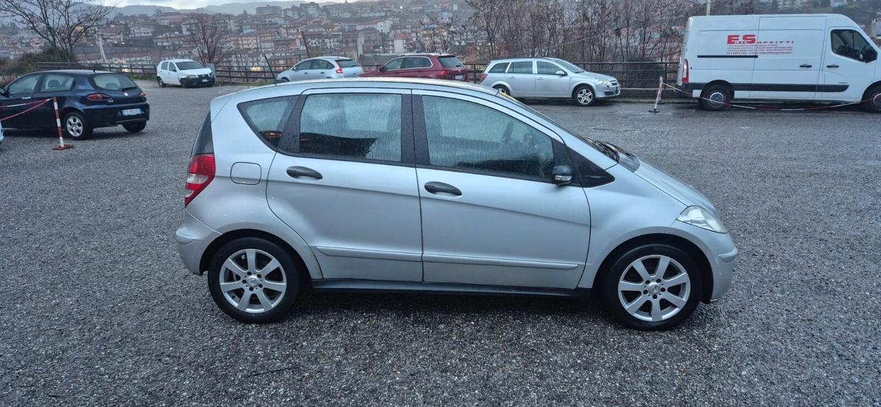 Mercedes-benz A 180 160 CDI Elegance - € 2.499