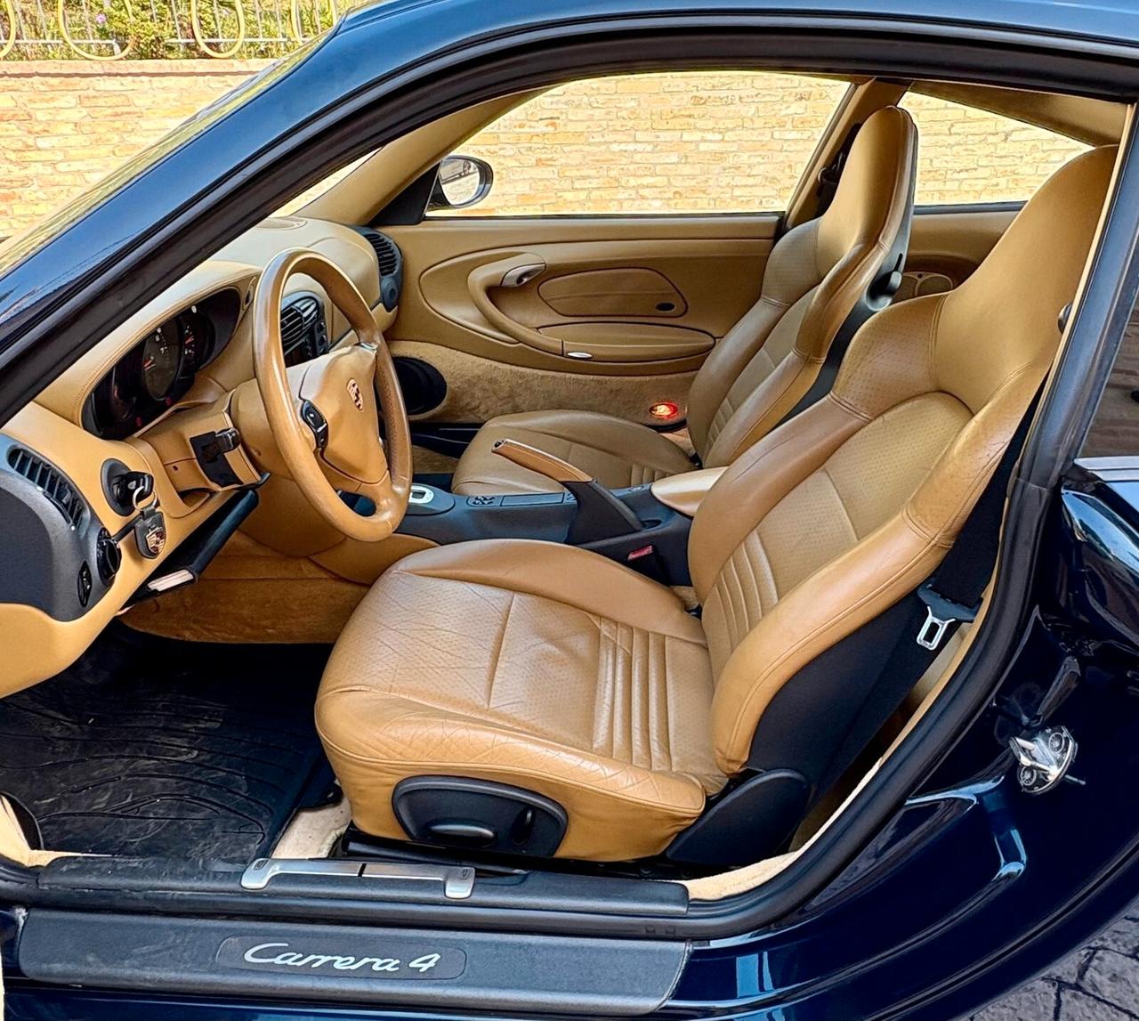 Porsche 911 - 996 Carrera 4 cat Coupé