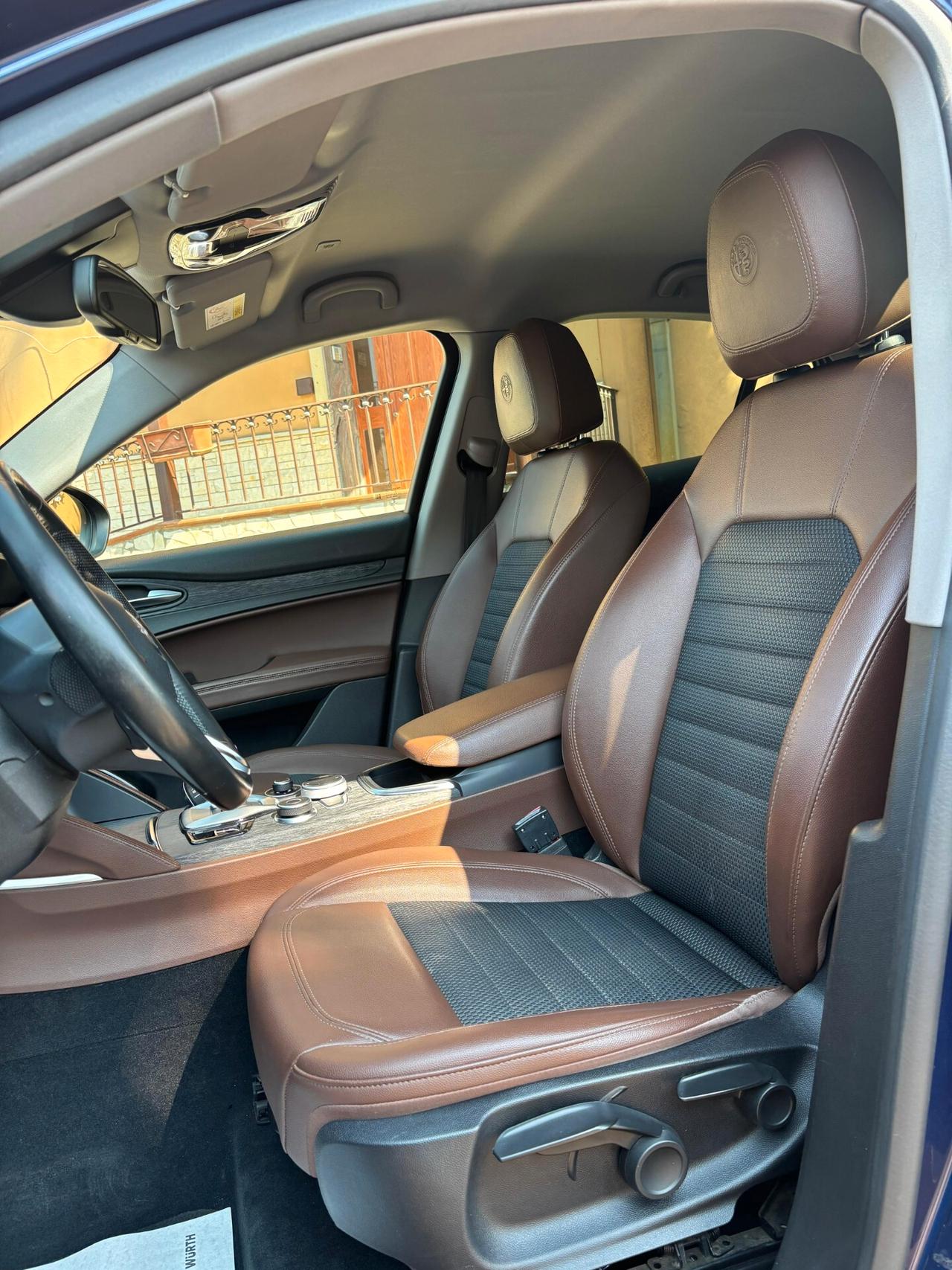 Alfa Romeo Stelvio 2.2 Turbodiesel 190 CV AT8 Q4 Executive