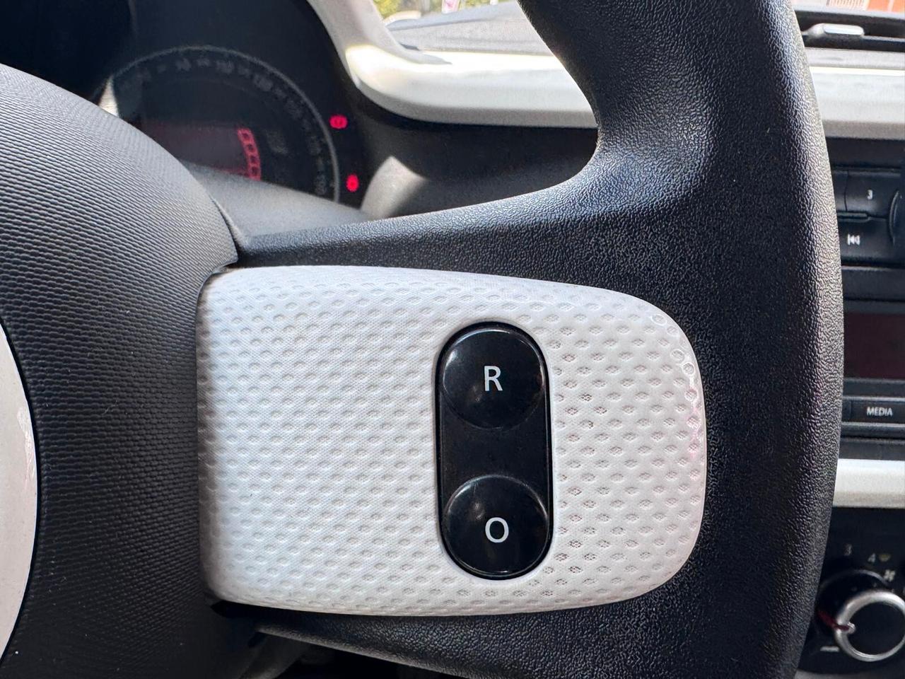 Renault Twingo 1.0 69cv INTENS, FALTDACH, SENSORI,LED,GARANZIA,UNIPRO