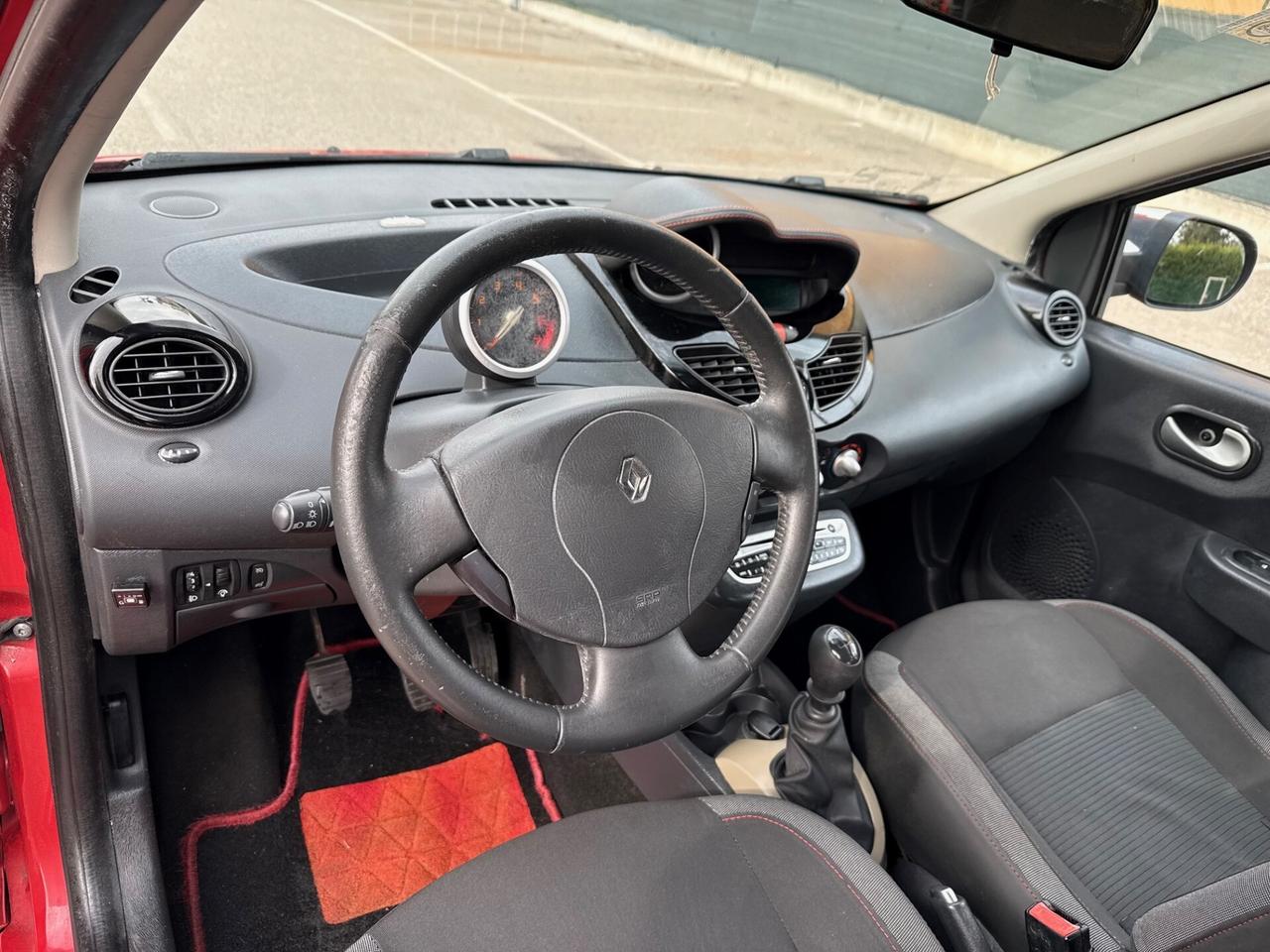 Renault Twingo 1.2 Gpl - NEOPATENTATI - 12 MESI DI GARANZIA -
