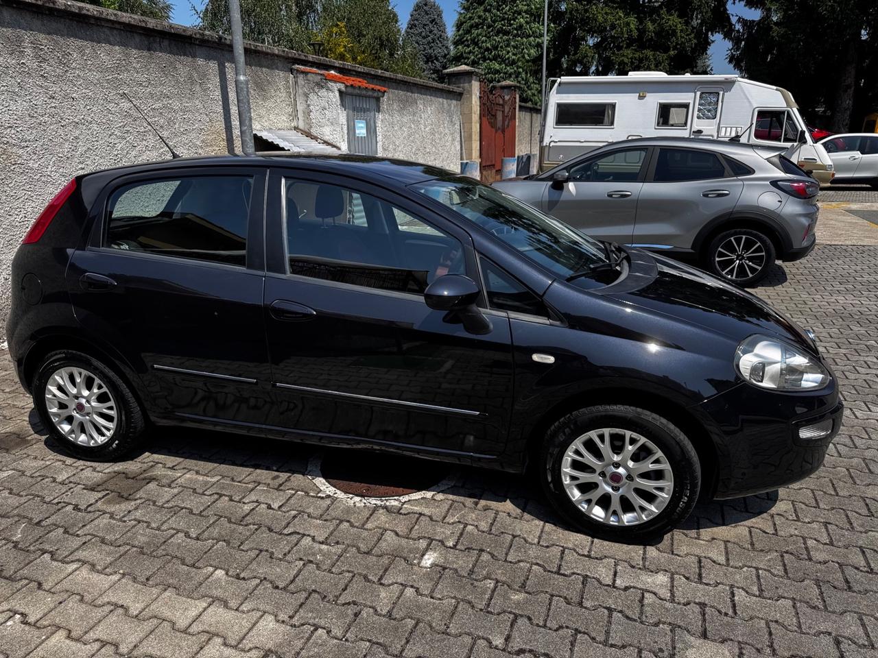Fiat Punto 1.4 8V 5 porte GPL neopatentati. 96000km