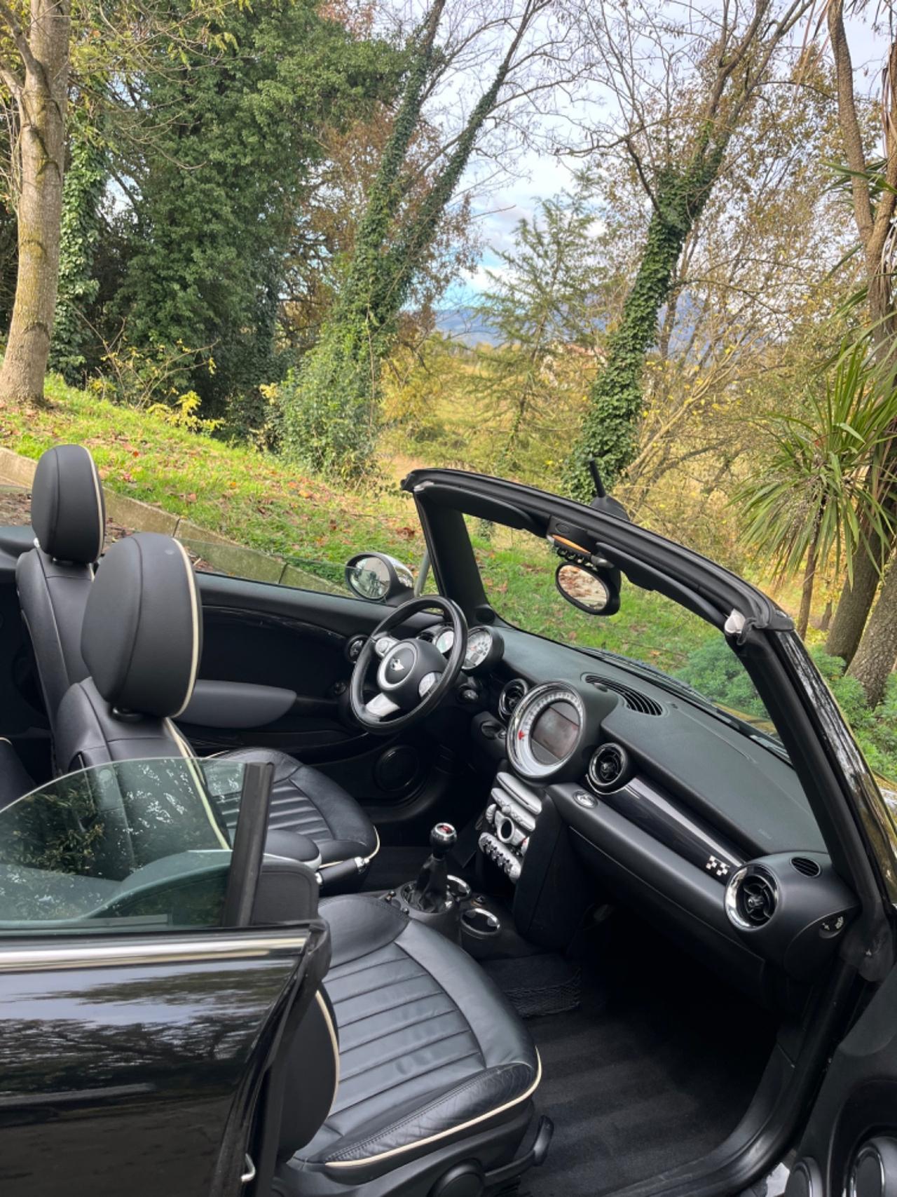 Mini COOPER S R57 CABRIO JOHN COOPER WORKS 211