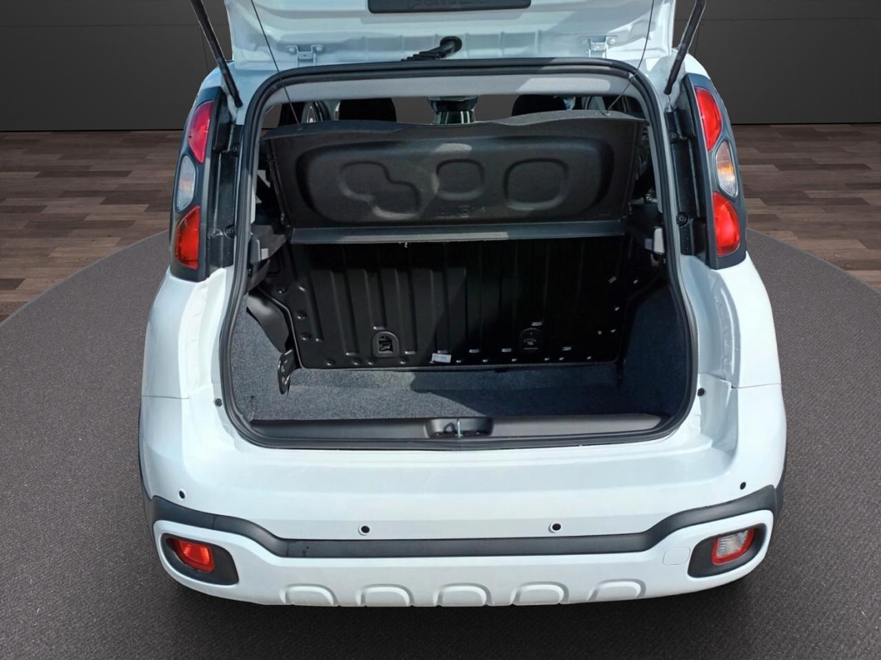 Fiat Panda Pandina 1000 HYBRID CROSS 65 CV KM 0 ITALIA