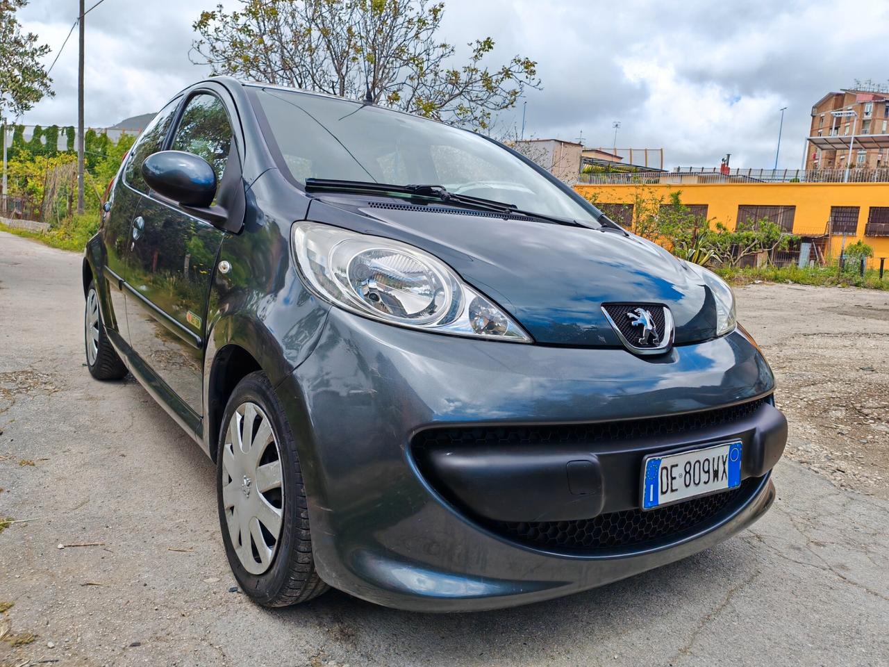 AUTOMATICA PEUGEOT 107 POCHI KM SWEET YEARS