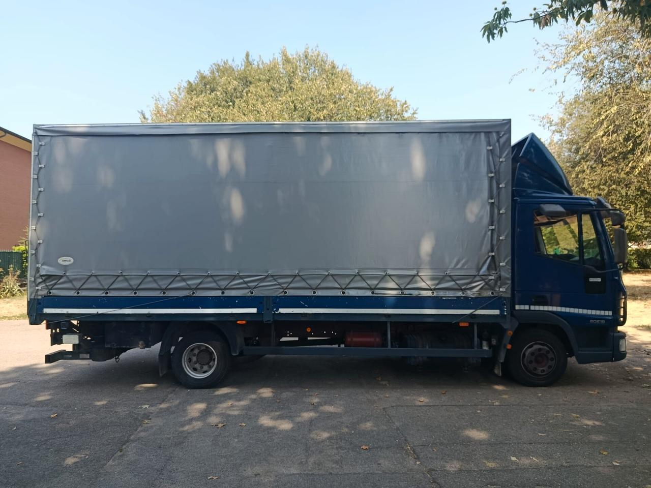 Iveco Eurocargo 80E18 Pedana idraulica