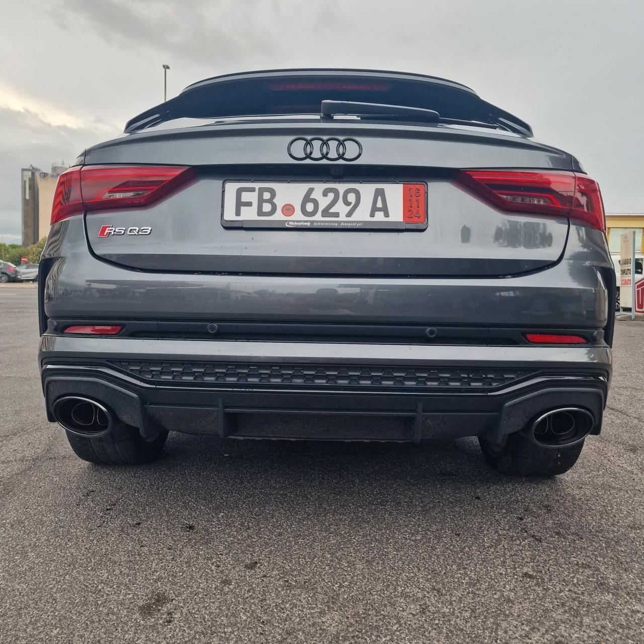 Audi Q3 40 TFSI quattro S tronic Business