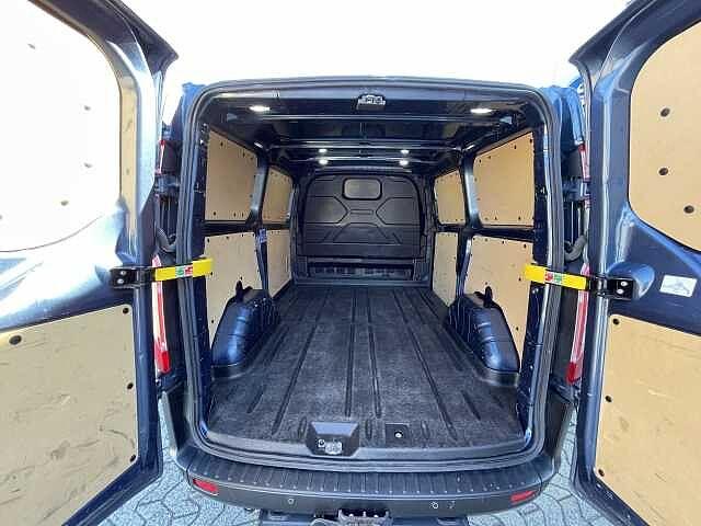 Ford Transit Custom 340 2.0 EcoBlue 170 PC Van Trail