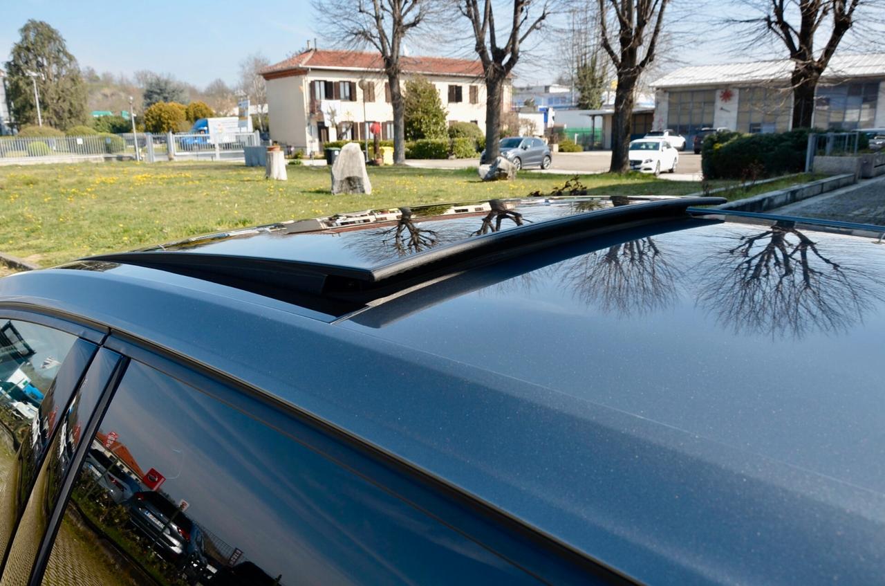 VOLKSWAGEN GOLF 7.5 GTI PERFORMANCE 2.0 TSI 245cv DSG, SERVICE CON FATTURE, TETTO, DCC, FULL PELLE, FARI FULL LED, 19", PERMUTE