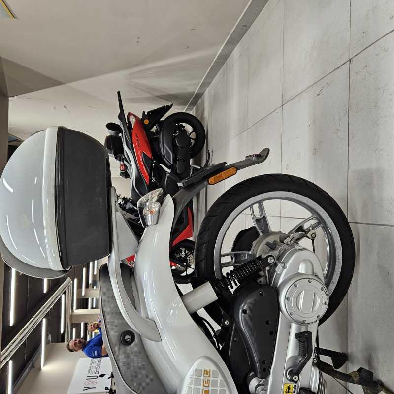 Aprilia Scarabeo 50 4t - 2011