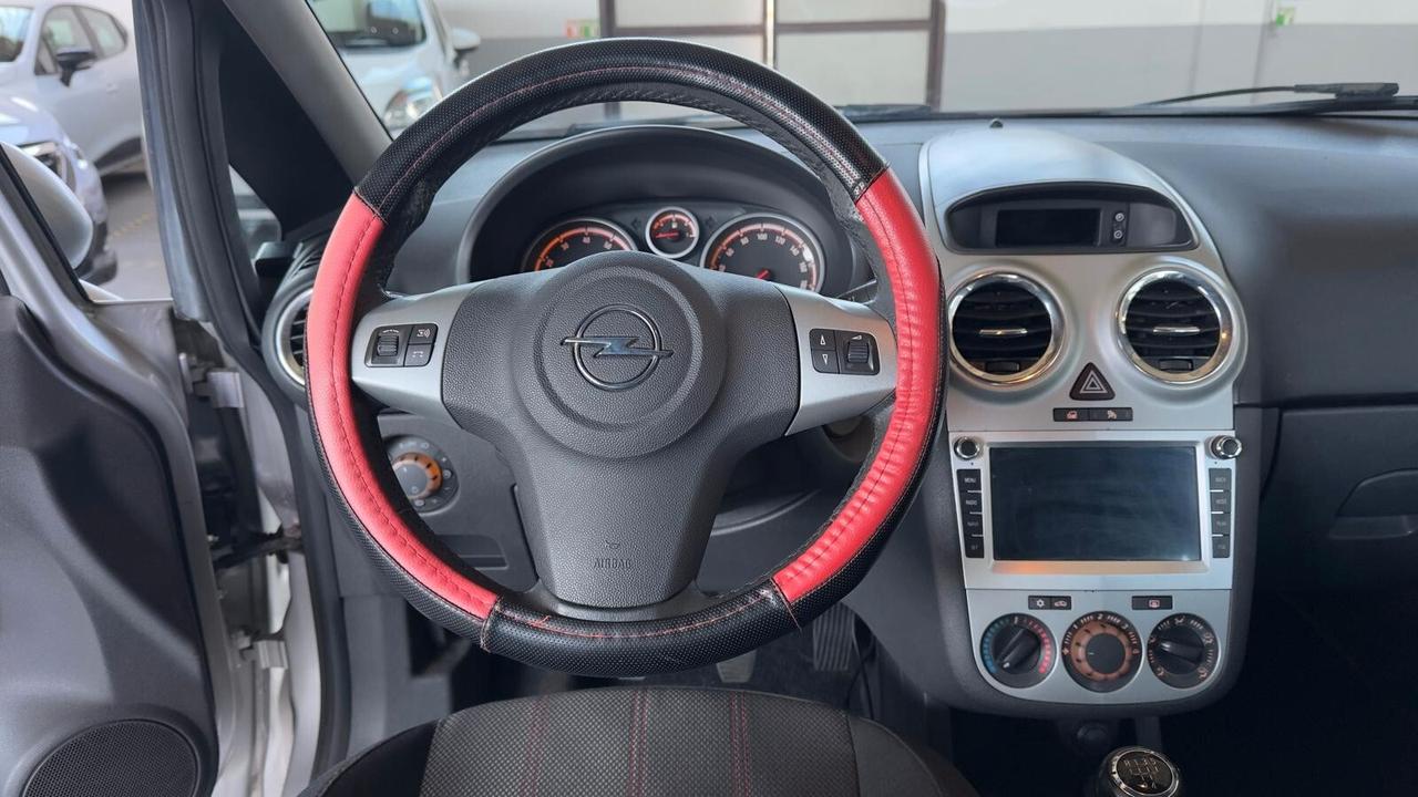 Opel Corsa 1.2 3 porte Sport