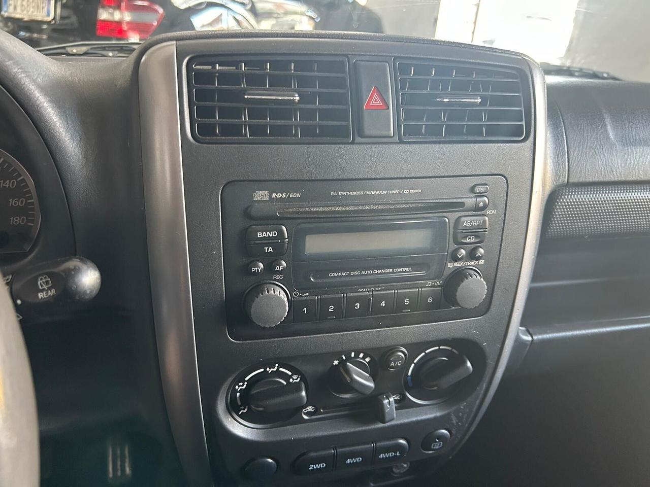 Suzuki Jimny 1.3i 16V cat 4WD JLX