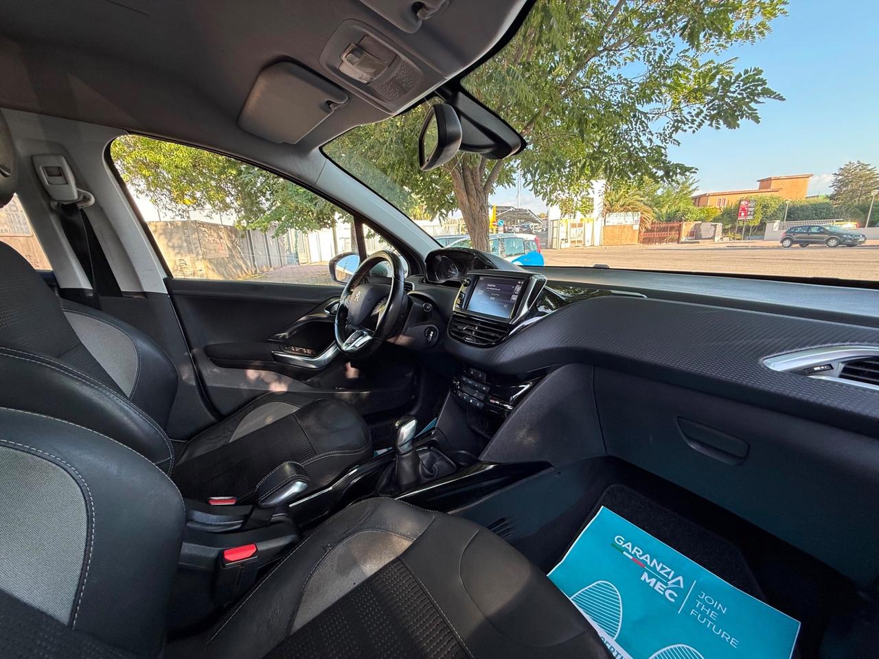 Peugeot 2008 BlueHDi 100 Allure