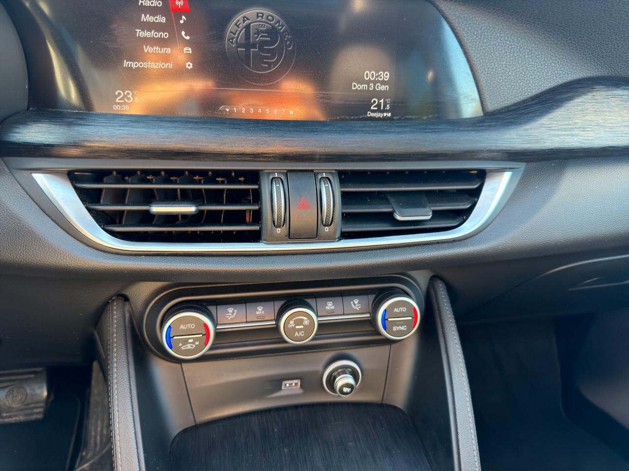 Alfa Romeo Stelvio 2.2 Turbodiesel 160 CV AT8 RWD Sport-Tech TETTO 2020