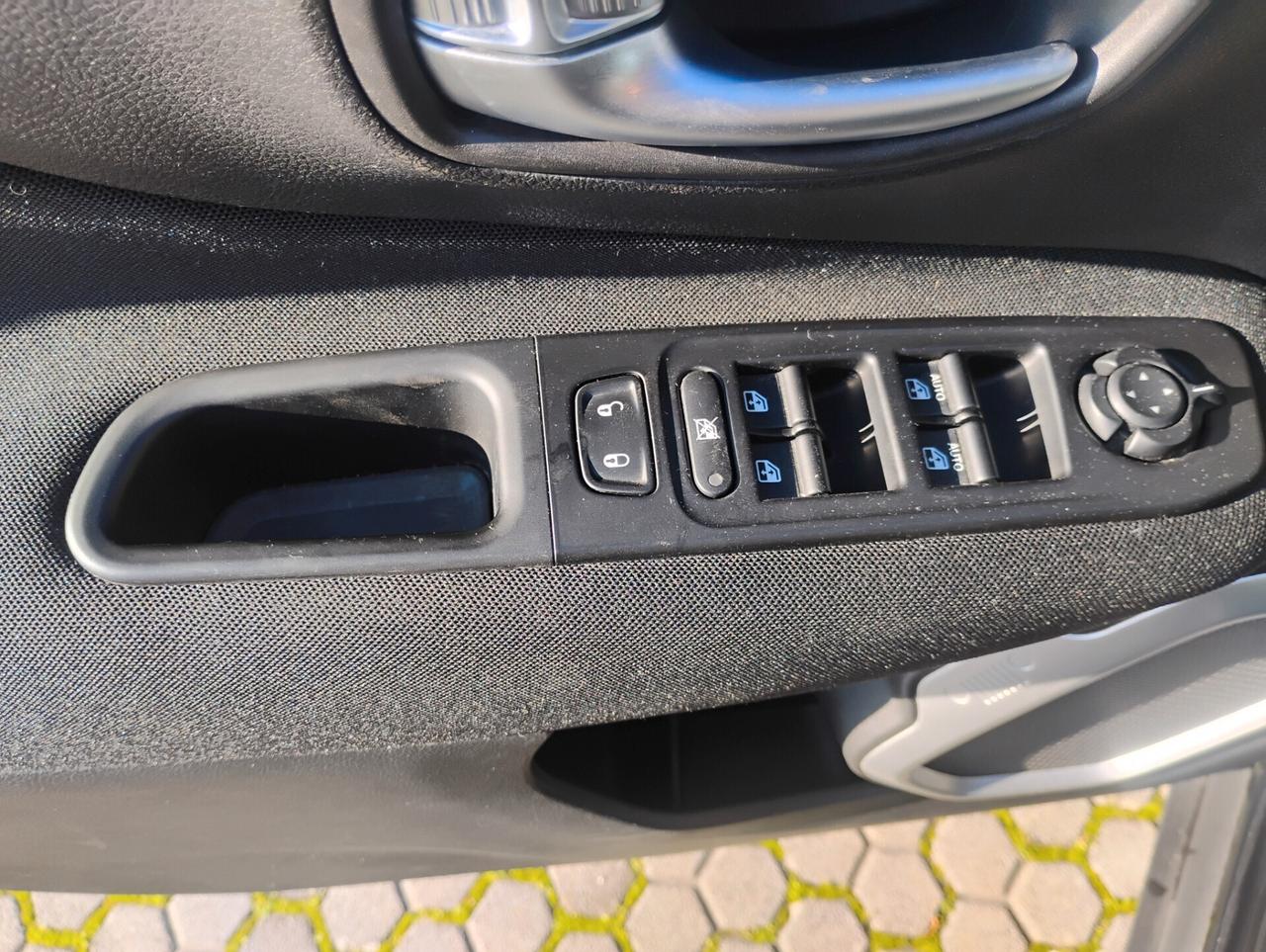 Jeep Renegade 1.6 Mjt 130 CV Longitude