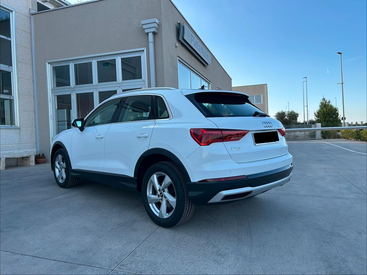 Audi Q3 35 TDI S tronic Business Advanced