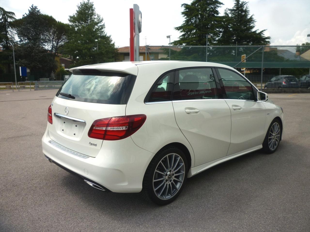 Mercedes-Benz B 180 122 CV Urban Style Edition BIANCO 2019