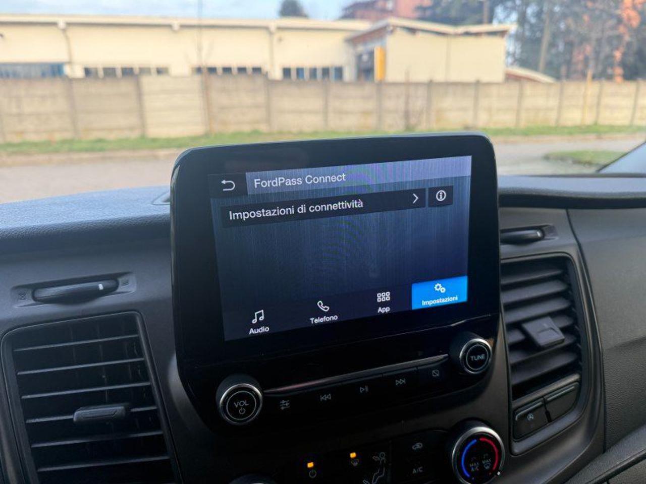 Ford Transit Custom 320 2.0 EcoBlue 130 PC Combi Trend 9 posti + IVA