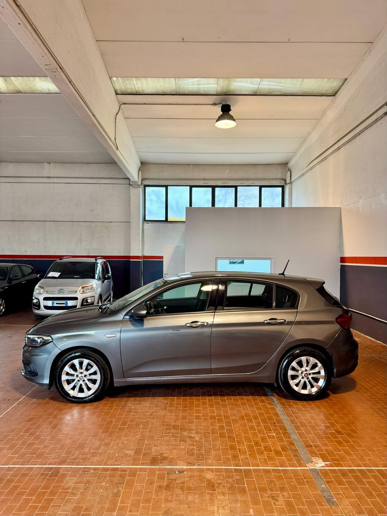 Fiat Tipo 1.6 Mjt S&S 5 porte Lounge