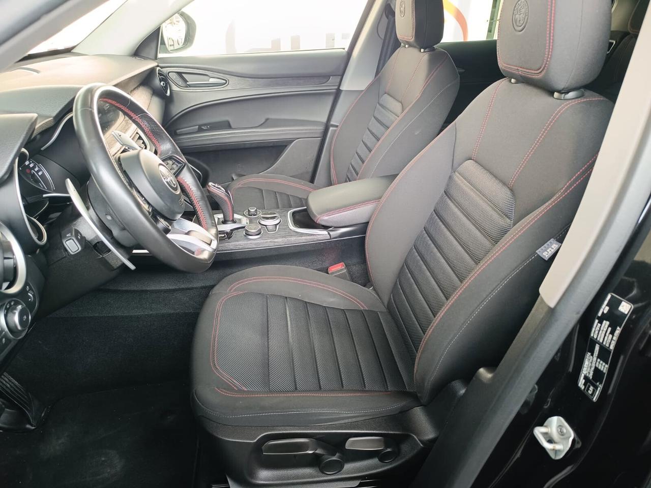 Alfa Romeo Stelvio 2.2 Turbodiesel 160 CV AT8 RWD Business Sport