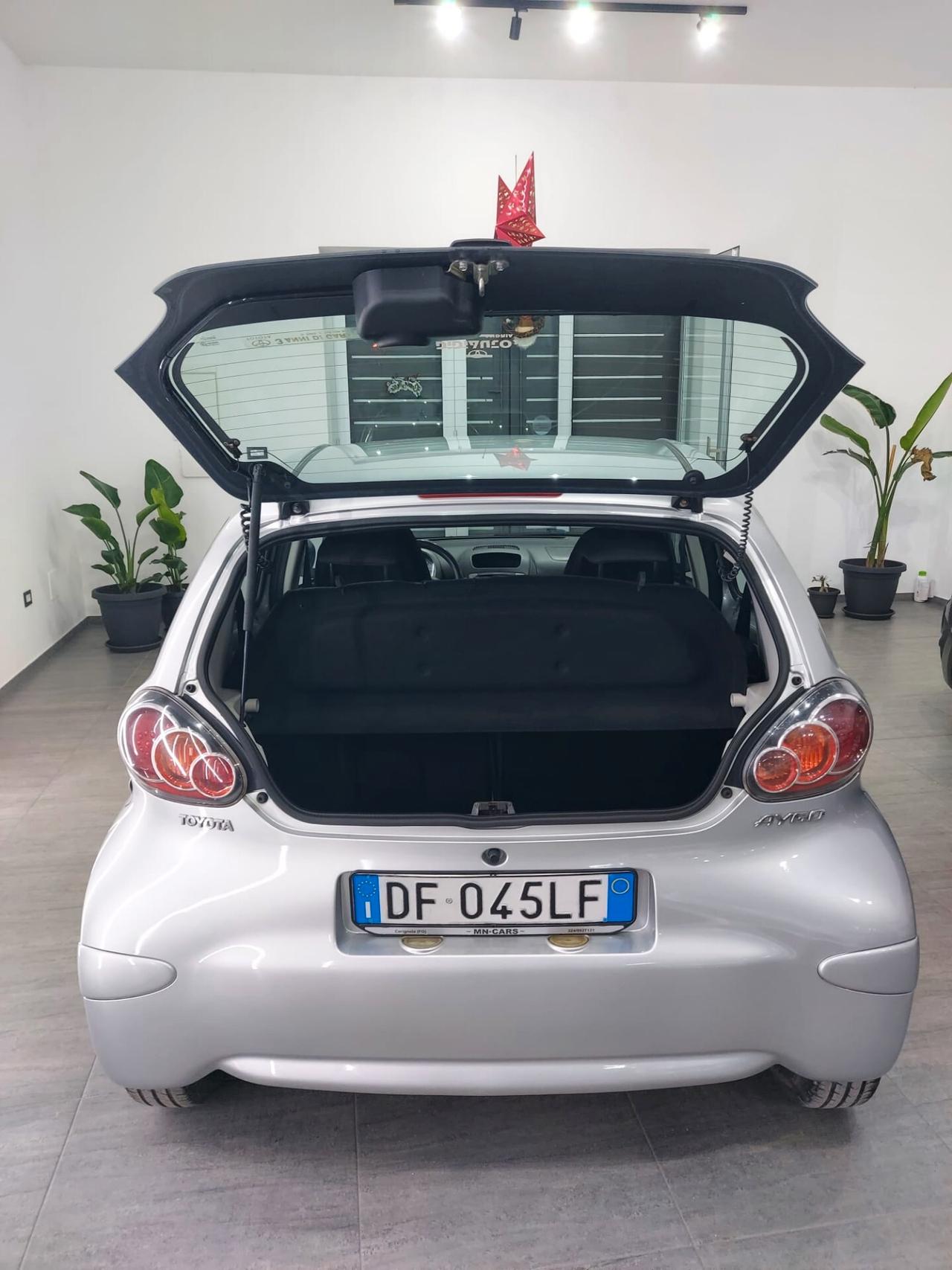 Toyota Aygo 1.0 12V VVT-i 5 porte Sol automatico