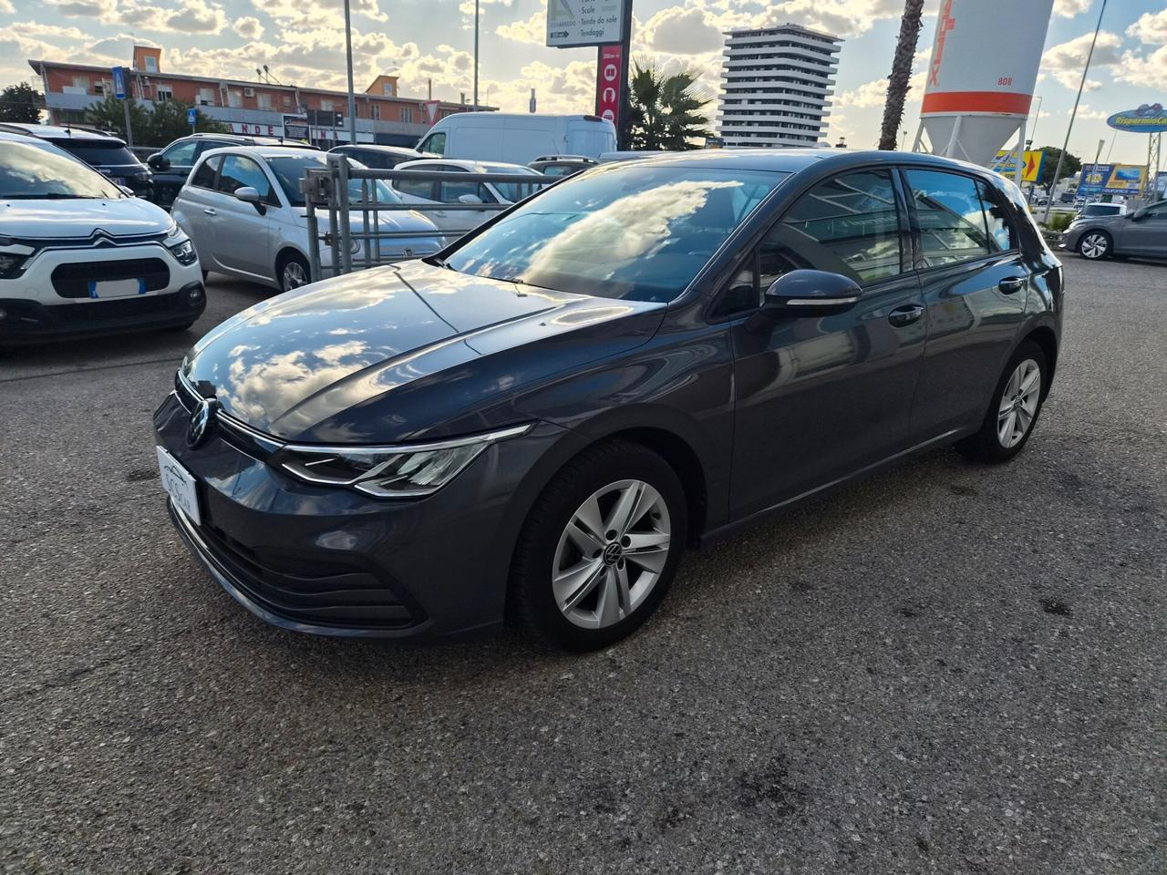 Volkswagen Golf 1.0 eTSI EVO DSG Life