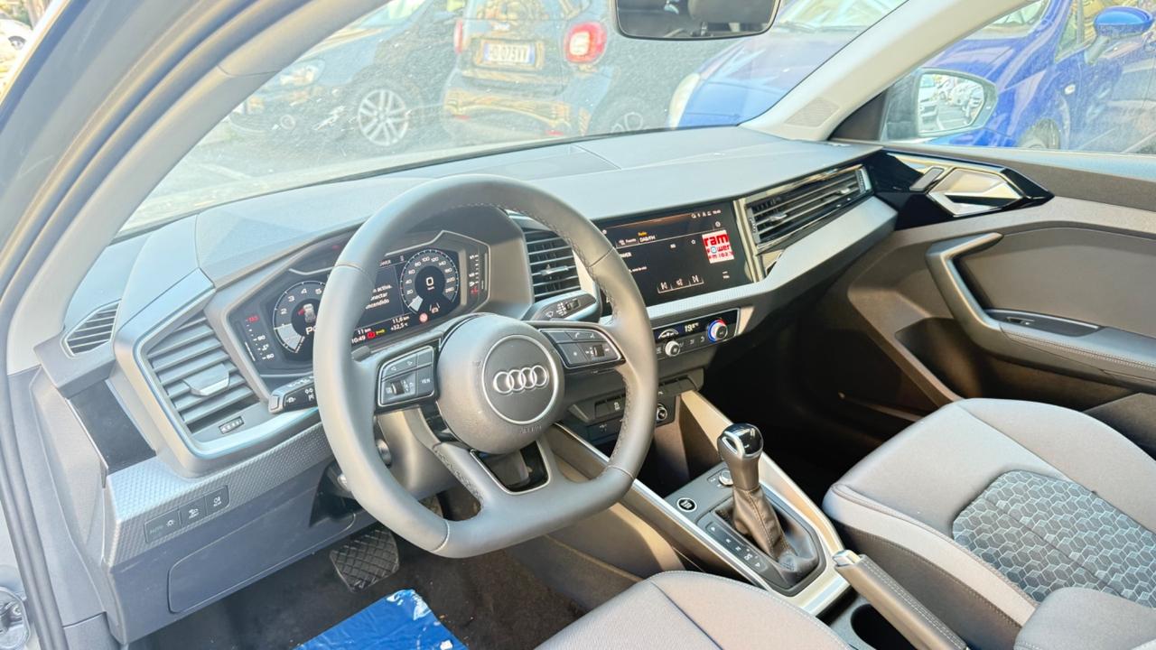 Audi A1 SPB 30 TFSI S tronic line edition LED NAVI KAMERA COCKPIT PDC BLUETOOTH CERCHI 17