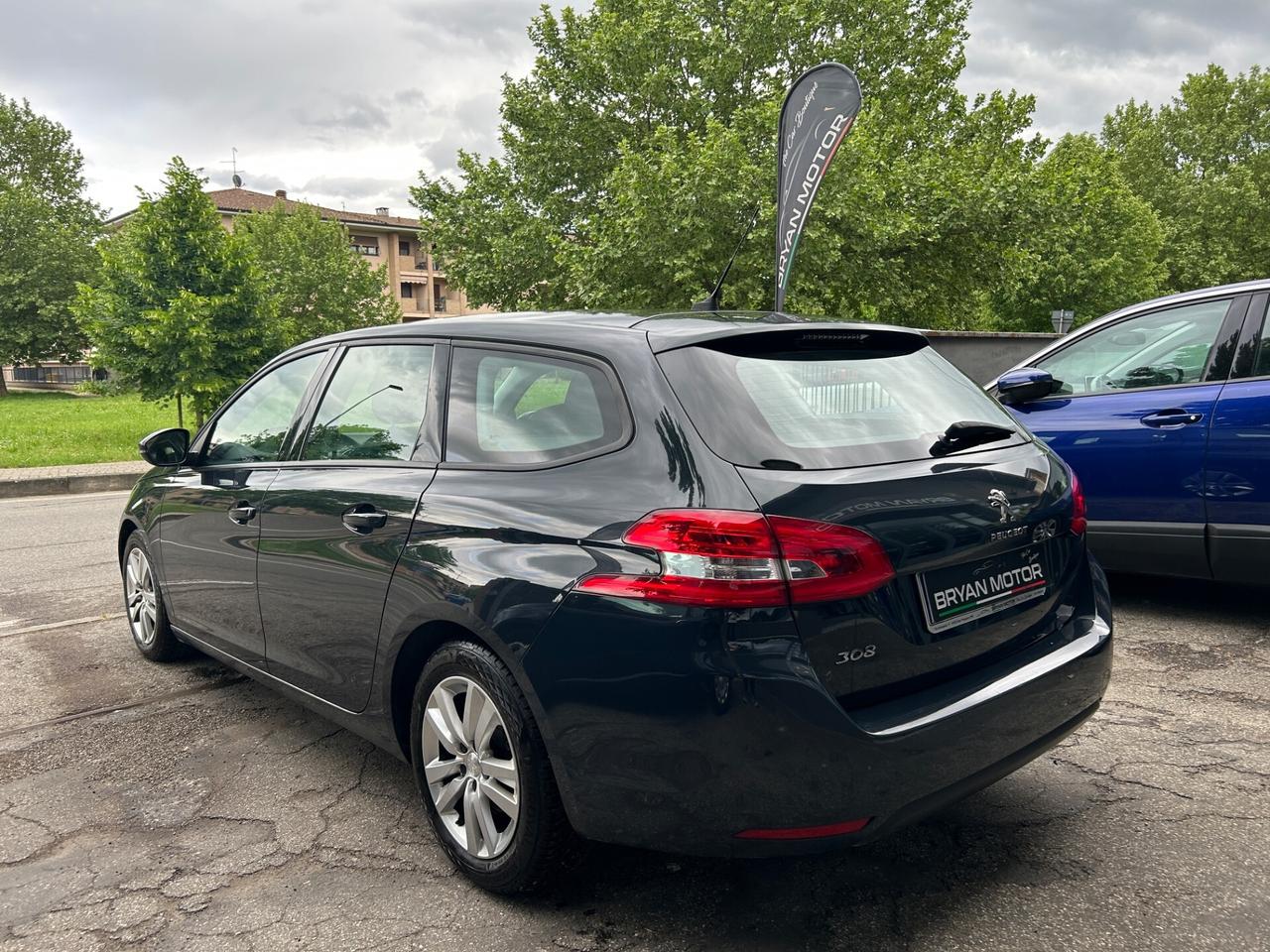 Peugeot 308 BlueHDi 100 S&S SW Business