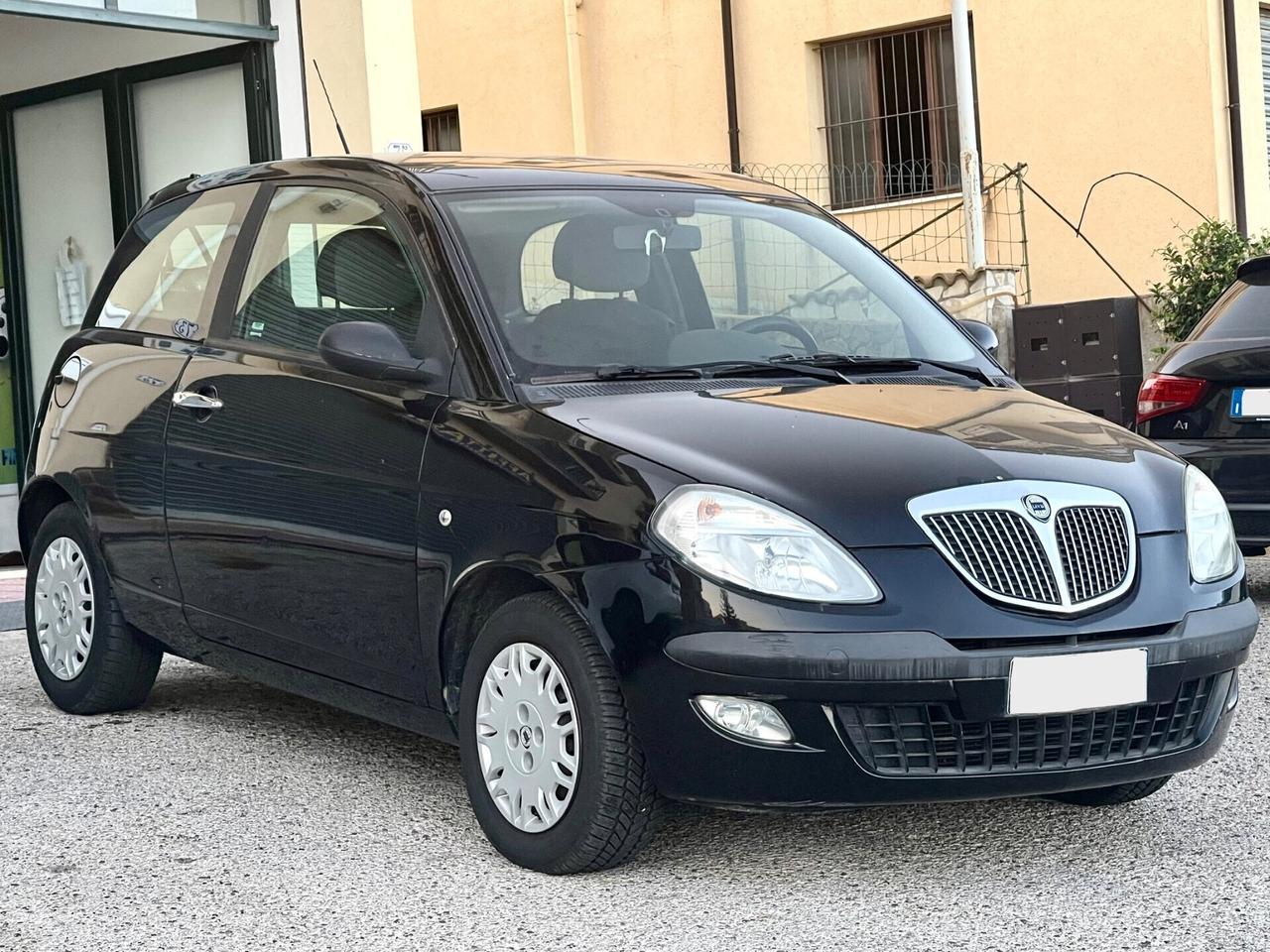 Lancia Ypsilon 1.2 69cv benzina - NEOPATENTATI