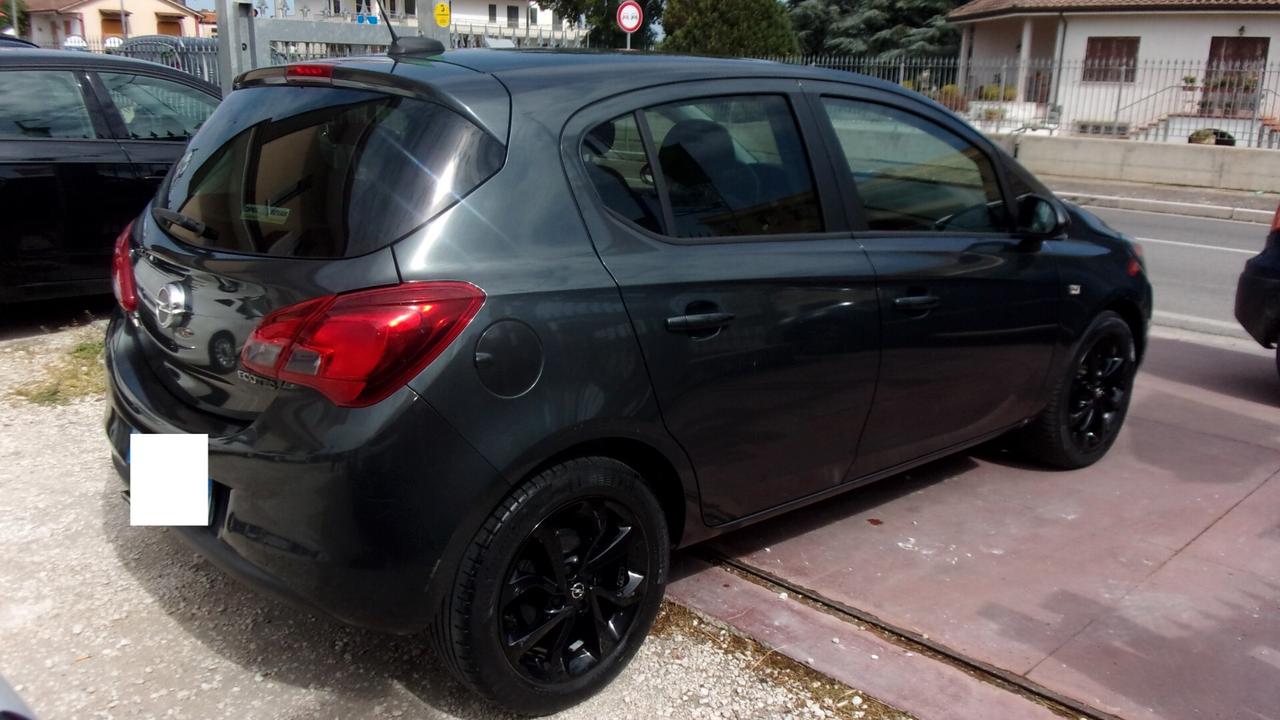 Opel Corsa 1.4 90CV GPL Tech 5 porte Innovation