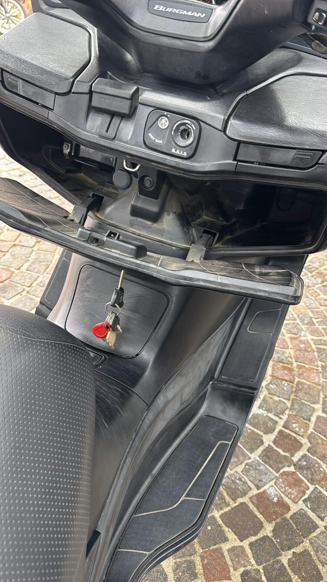 Suzuki AN Burgman 400