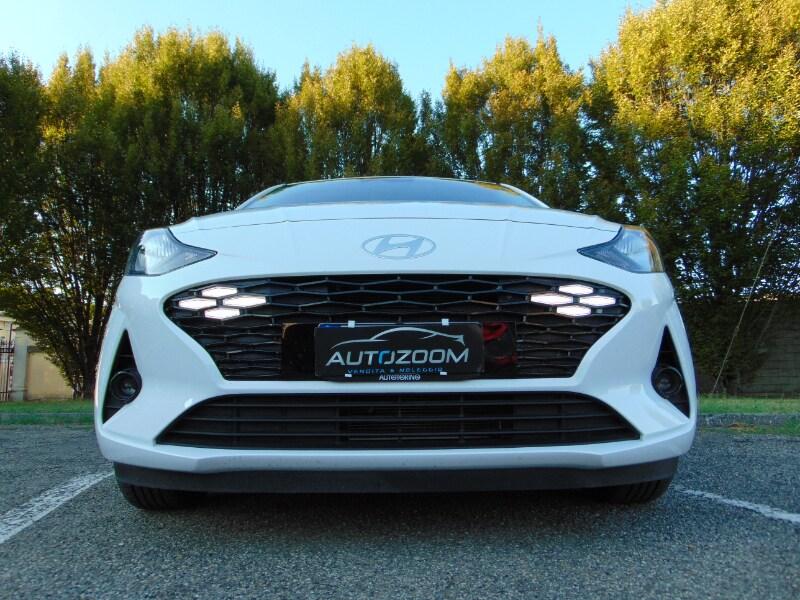 HYUNDAI i10 3ª serie i10 1.0 MPI AT Connectline