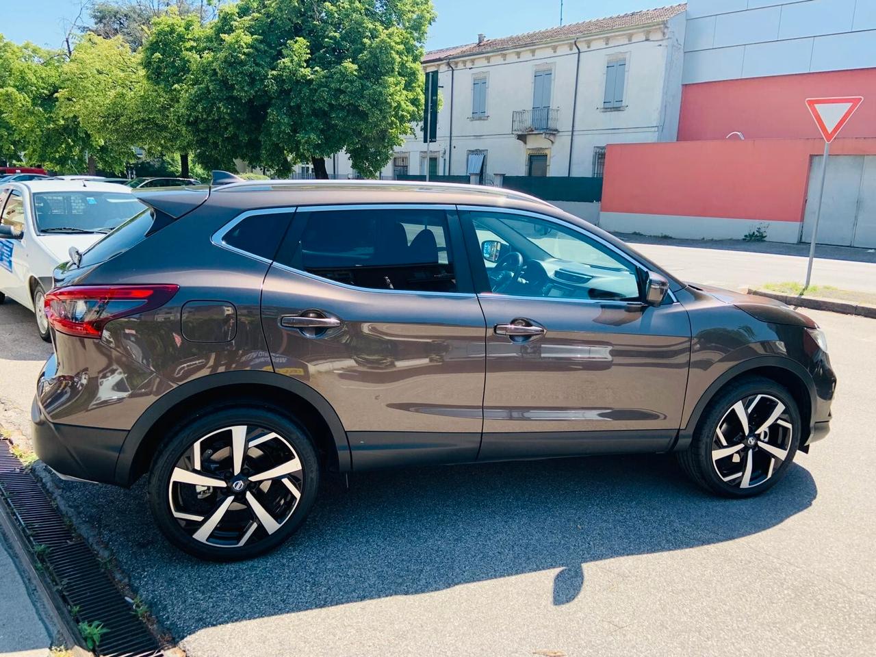 Nissan Qashqai 1.6 dCi 2WD Visia Automatico