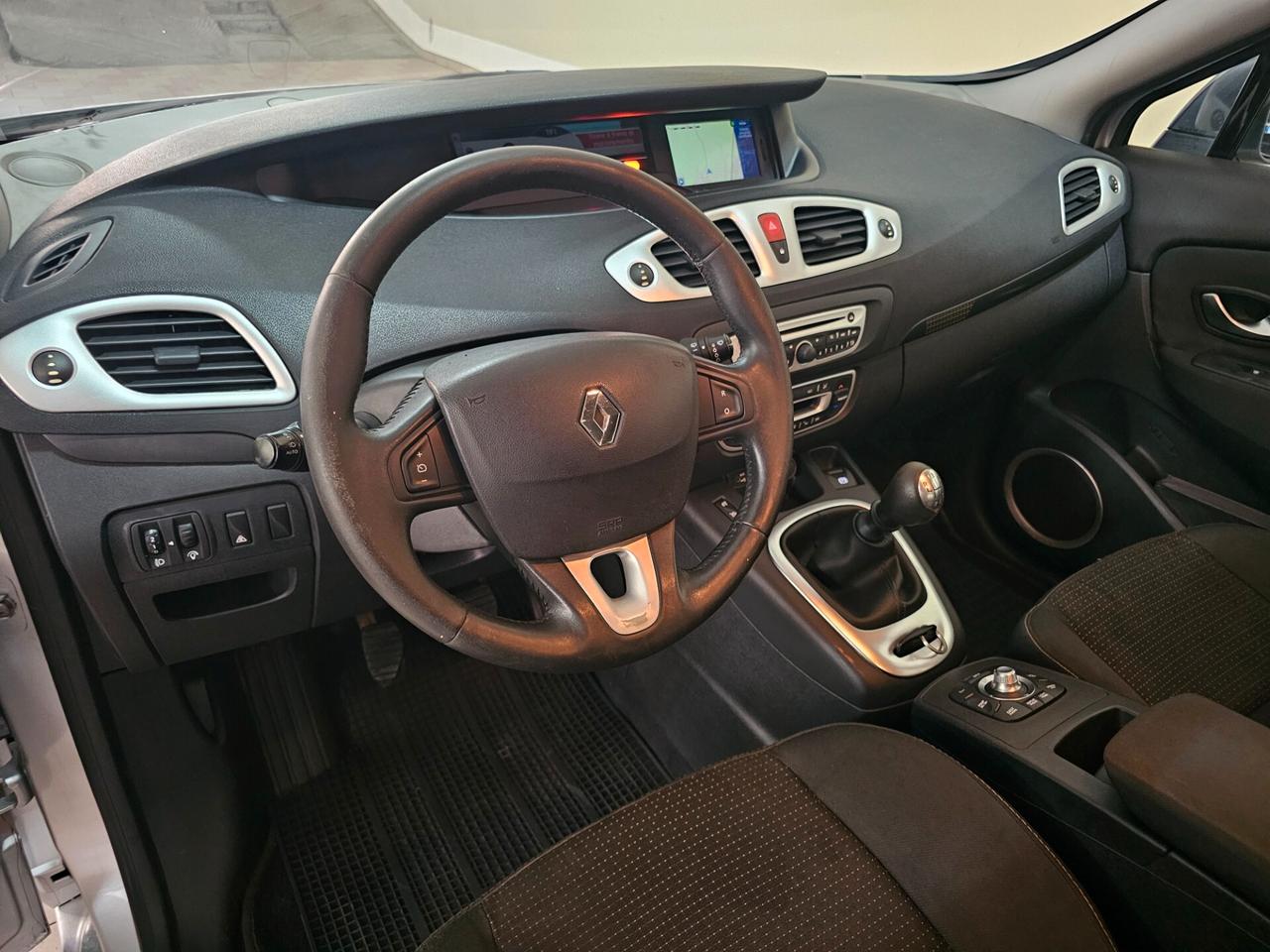 Renault Scenic Scénic X-Mod 1.5 dCi 110CV Luxe