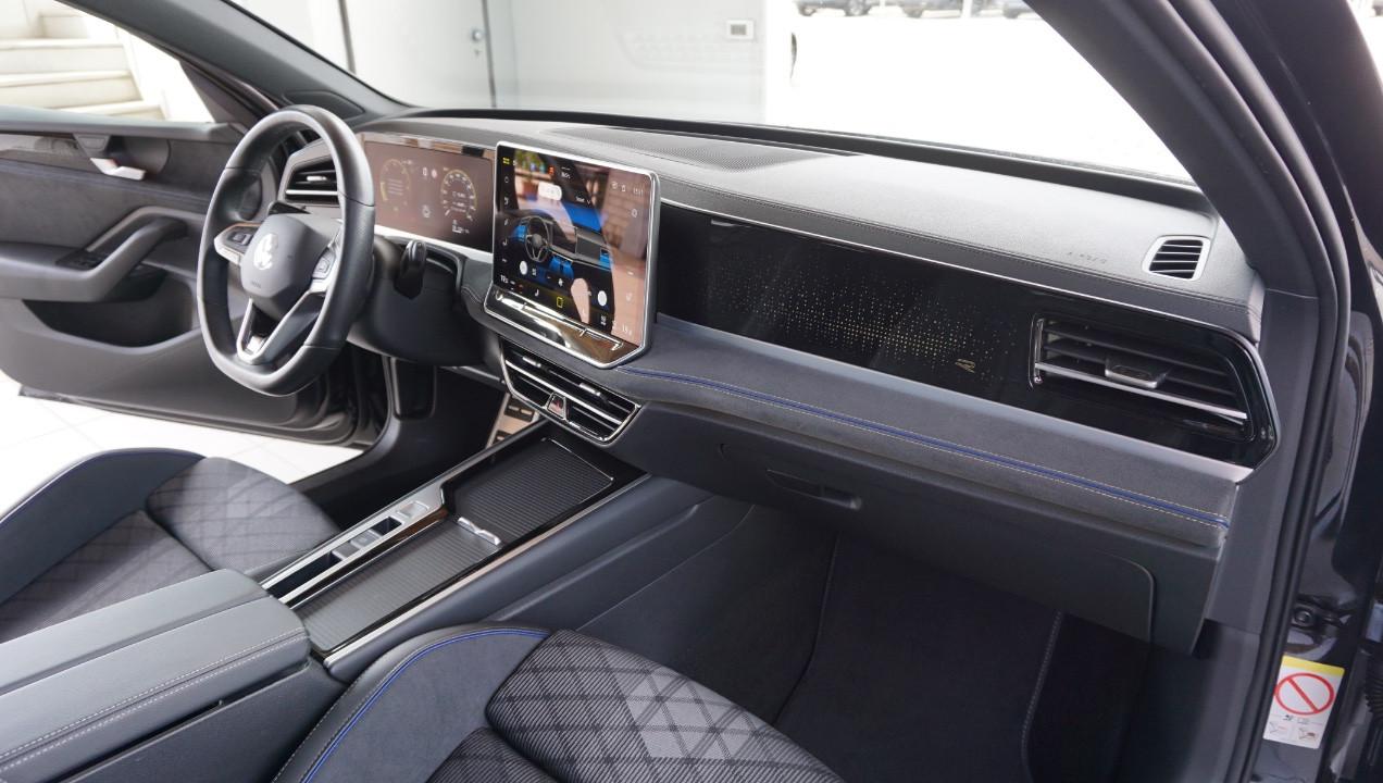 Volkswagen Passat 2.0 tdi scr R-Line 4motion 193cv dsg