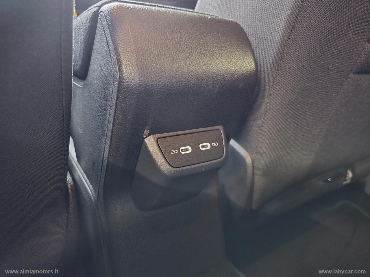 VOLKSWAGEN Polo 1.0 TSI Style