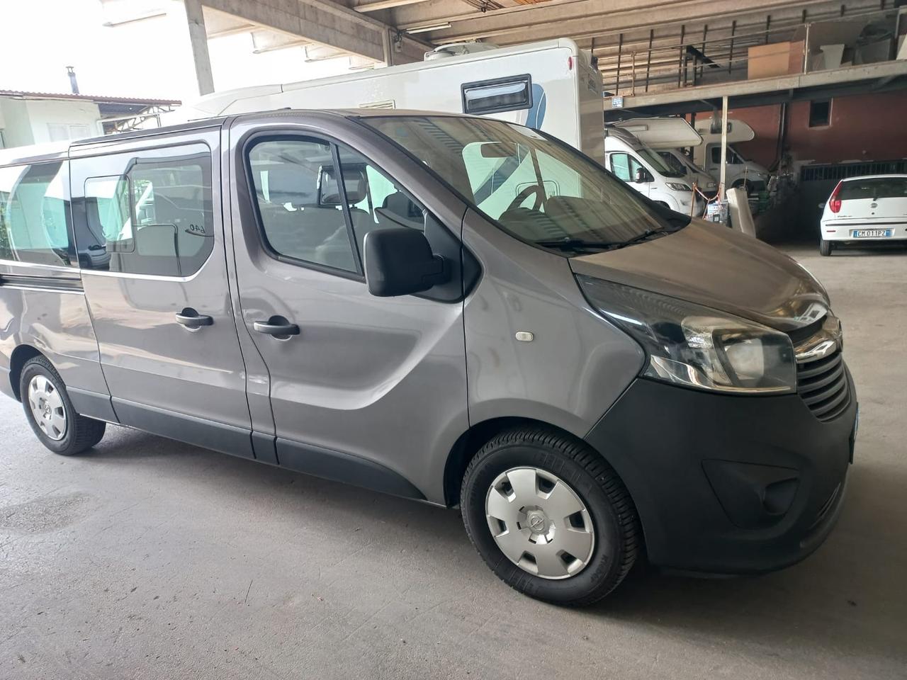 Opel Vivaro 27 1.6 BiTurbo S&S EcoFLEX PC-TN Combi