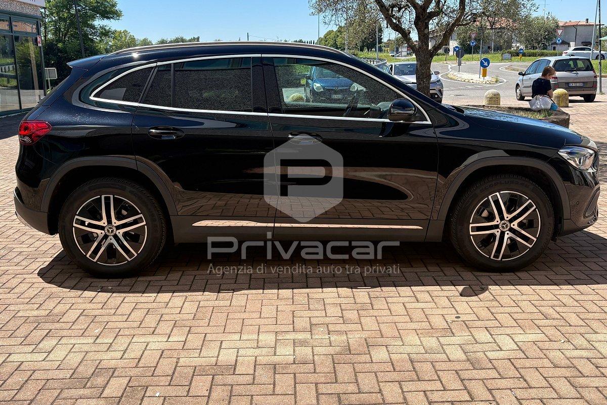 MERCEDES GLA 180 d Automatic Sport